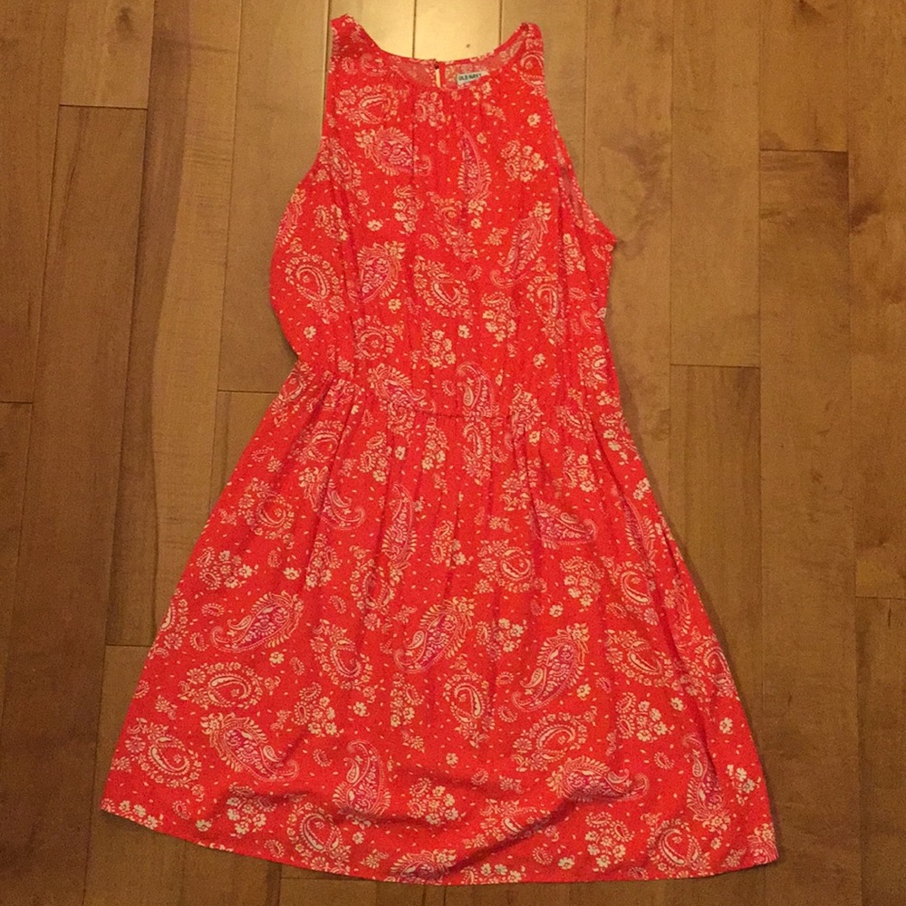 Orange Old Navy dress.